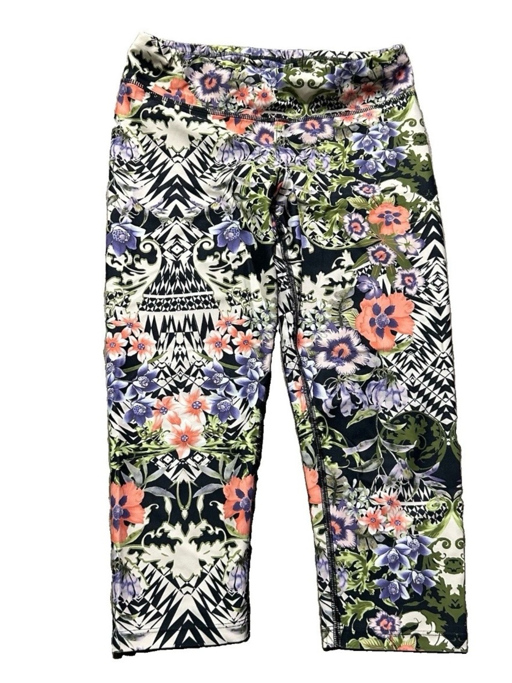 Women’s Nux Floral Cropped Leggings Size Medium